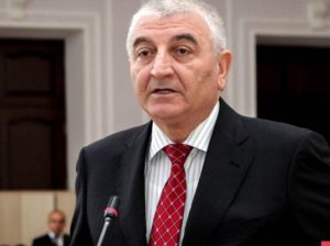 2016-08-18-uhvgm7-predsedatel-cik-referendum-sluzhit-sohraneniyu-stabilnosti-v-azerbajdzhane