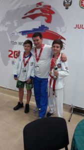Фарит Юсупов с юными чемпионами